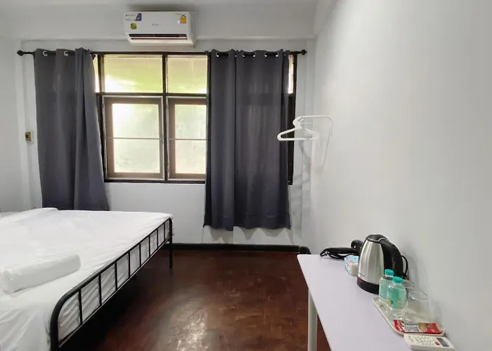 Xx Bao The Giant Swing - เบา ศาลเจ้าพ่อเสือ ถนนตะนาว Apartamento *